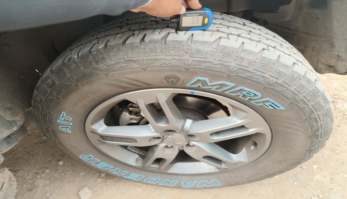 2024 Mahindra Thar LX D HT 2WD MT, Diesel, Manual, 24,732 km, tyre