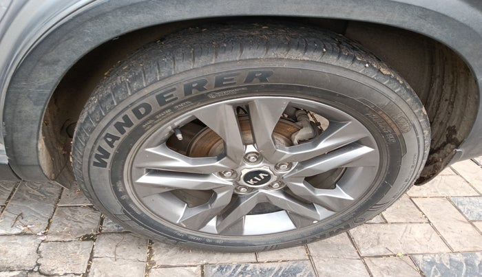 2019 KIA SELTOS HTX PLUS 1.5 DIESEL, Diesel, Manual, 1,17,894 km, tyre