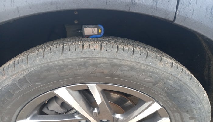 2023 Mahindra XUV700 AX 5 D MT 5 STR, Diesel, Manual, 21,252 km, tyre