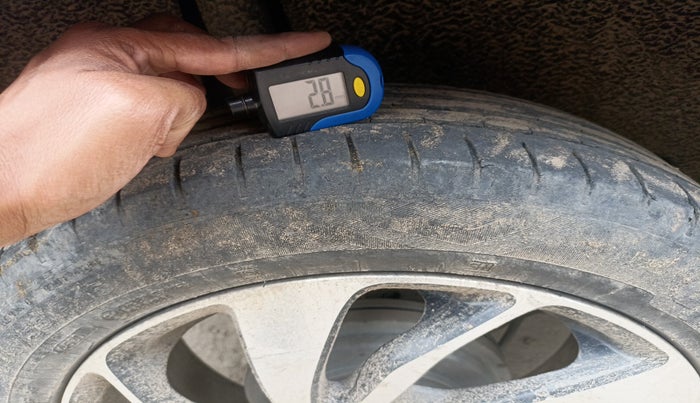 2020 Maruti Baleno ZETA PETROL 1.2, Petrol, Manual, 69,445 km, tyre