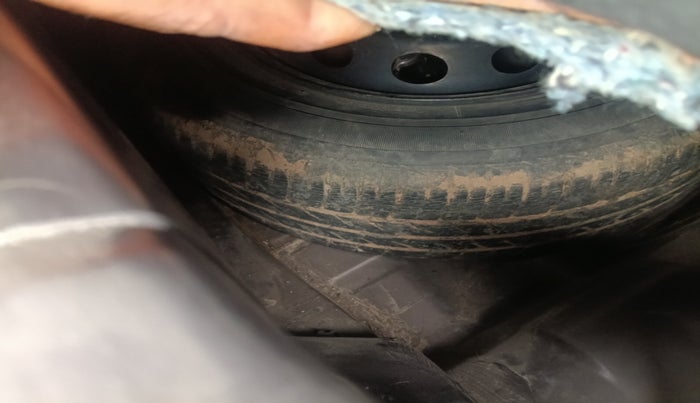 2018 Tata Tiago XT PETROL, Petrol, Manual, 1,06,156 km, tyre