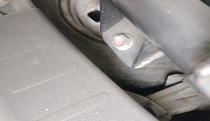 2012 Maruti Wagon R 1.0 LXI CNG, Petrol, Manual, 1,15,705 km, tyre