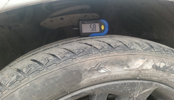 2015 Honda Jazz 1.2L I-VTEC V, Petrol, Manual, 96,563 km, tyre