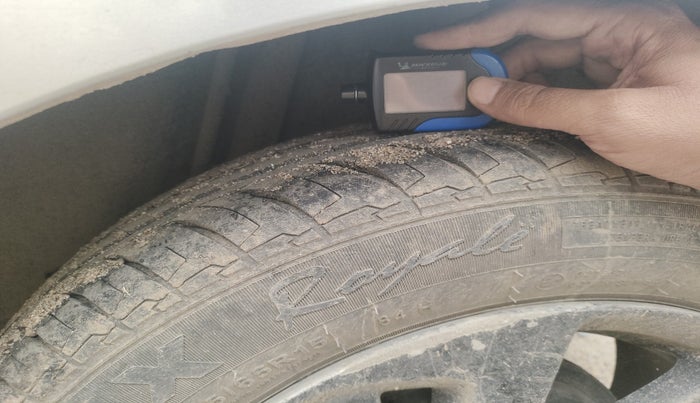 2015 Honda Jazz 1.2L I-VTEC V, Petrol, Manual, 96,563 km, tyre