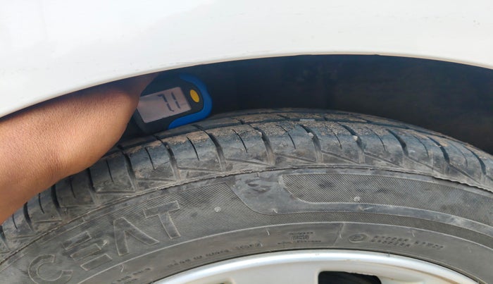 2014 Hyundai Xcent S 1.2, Petrol, Manual, 71,220 km, tyre