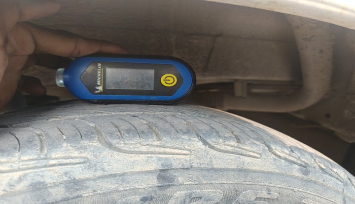 2013 Maruti Alto K10 VXI, Petrol, Manual, 81,757 km, tyre