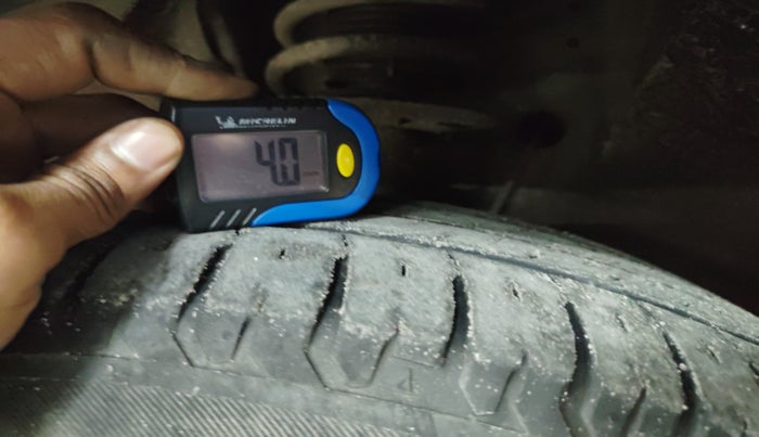 2021 Maruti XL6 ZETA MT, Petrol, Manual, 1,16,880 km, tyre