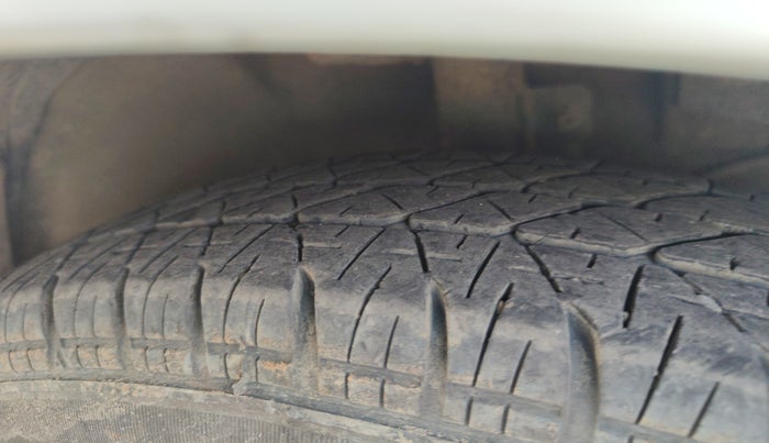 2019 Maruti Dzire VXI, Petrol, Manual, 61,986 km, tyre