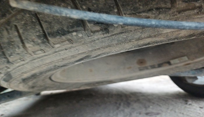 2013 Hyundai Santa Fe 2 WD, Diesel, Manual, 1,57,728 km, tyre