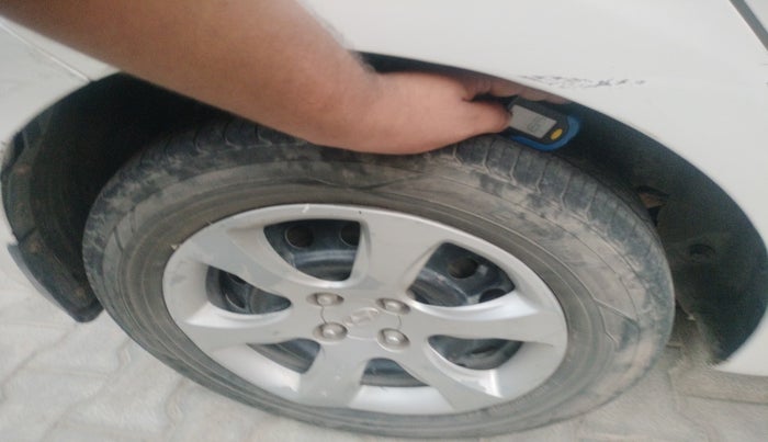 2016 Hyundai Elite i20 SPORTZ 1.2, Petrol, Manual, 1,56,857 km, tyre