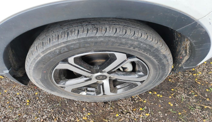 2022 Tata NEXON EV XZ PLUS, Electric, Automatic, 51,147 km, tyre