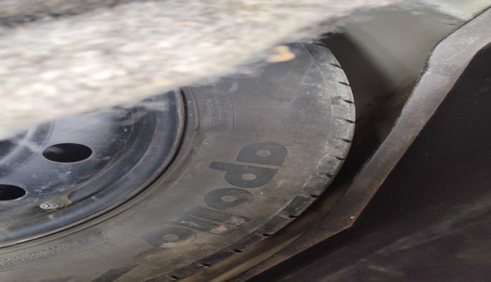 2014 Maruti Swift VDI, Diesel, Manual, 1,29,818 km, tyre