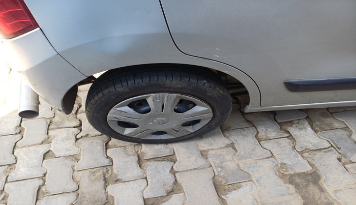 2015 Maruti Wagon R 1.0 VXI, Petrol, Manual, 43,726 km, tyre