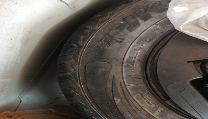 2010 Hyundai i10 SPORTZ 1.2, Petrol, Manual, 84,762 km, tyre