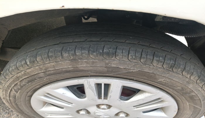 2013 Hyundai Santro Xing GL, Petrol, Manual, 97,178 km, tyre