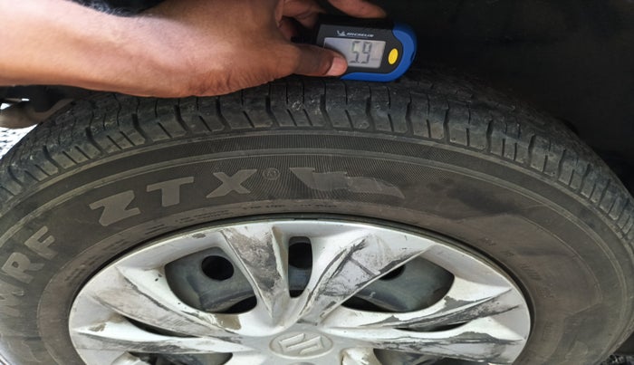 2018 Maruti Swift VXI, Petrol, Manual, 72,101 km, tyre