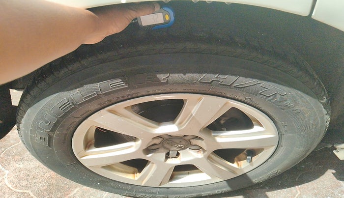 2010 Audi Q5 3.0 TDI QUATTRO, Diesel, Automatic, 11,00,000 km, tyre