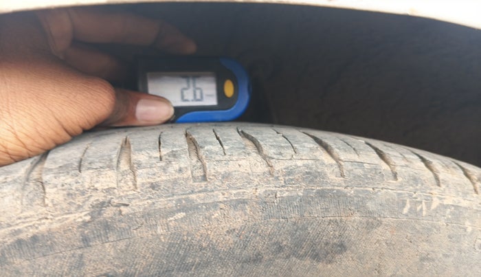 2014 Hyundai Xcent SX 1.1 CRDI (O), Diesel, Manual, 79,443 km, tyre