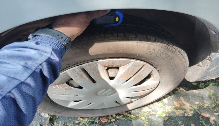 2016 Maruti Alto 800 VXI, Petrol, Manual, 67,661 km, tyre