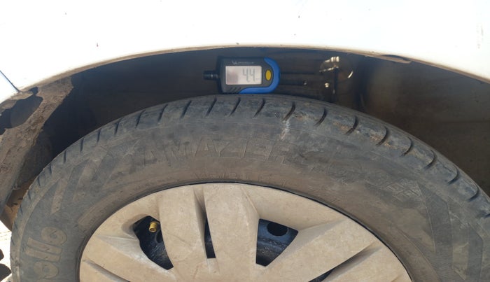 2018 Maruti Alto 800 LXI, Petrol, Manual, 1,65,357 km, tyre