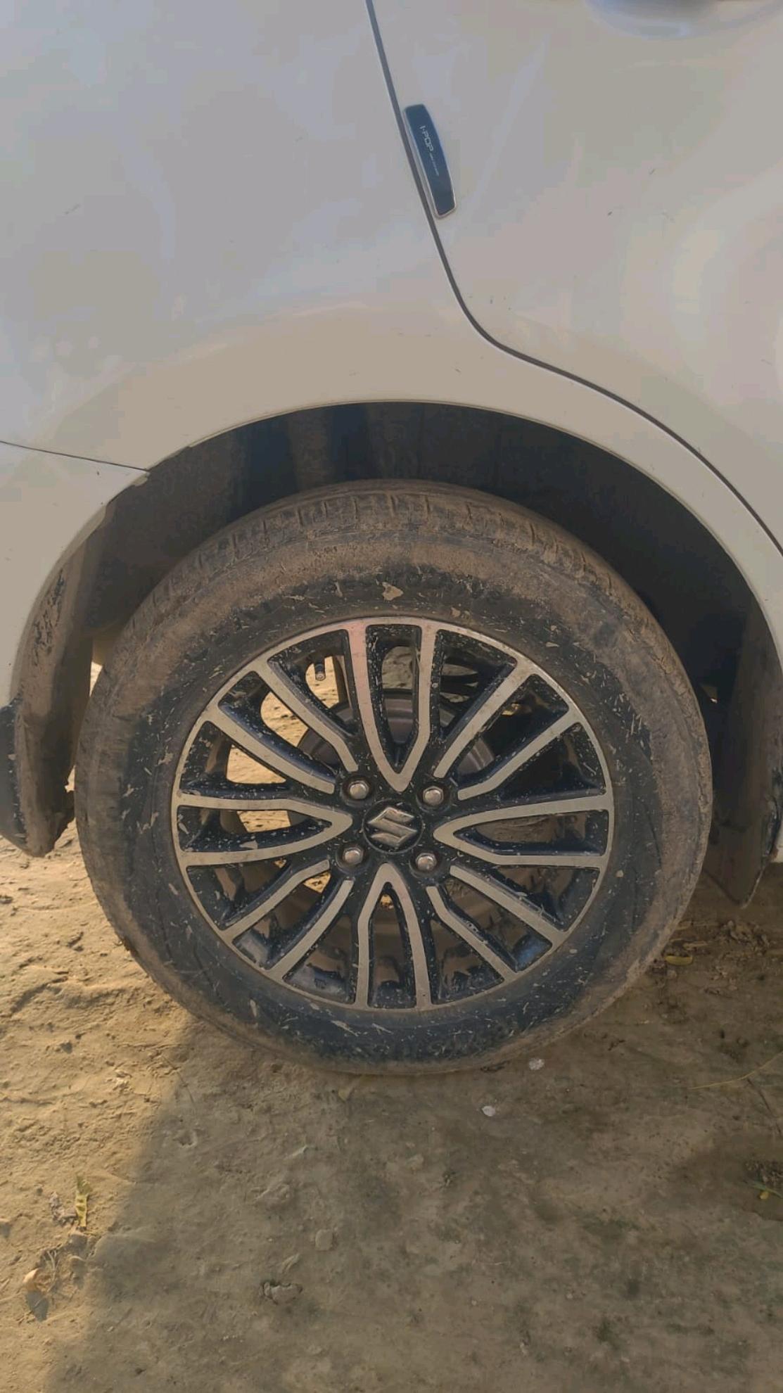 2017 Maruti Dzire ZDI, Diesel, Manual, 1,38,587 km, tyre