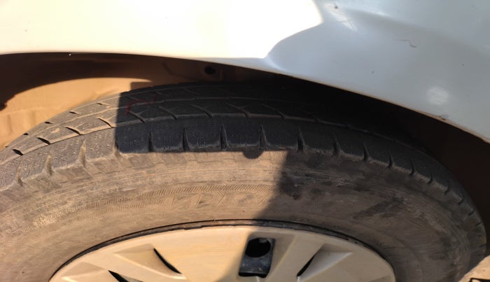 2011 Maruti Swift VDI, Diesel, Manual, 1,04,300 km, tyre