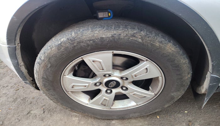 2014 Mahindra XUV500 W8, Diesel, Manual, 1,46,452 km, tyre