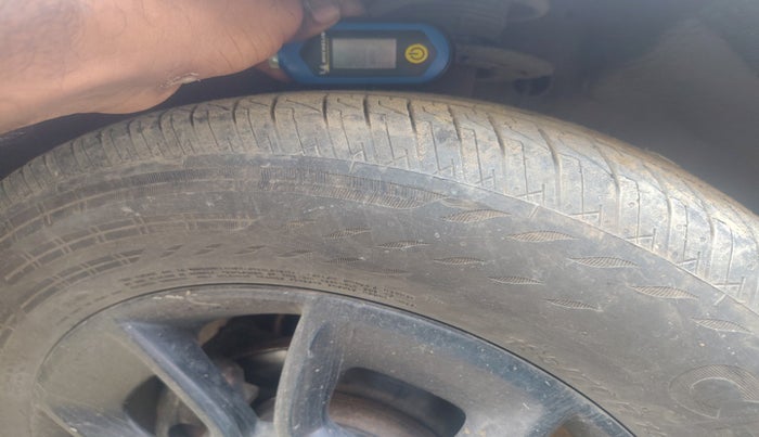 2020 Maruti Dzire LXI, Petrol, Manual, 63,704 km, tyre