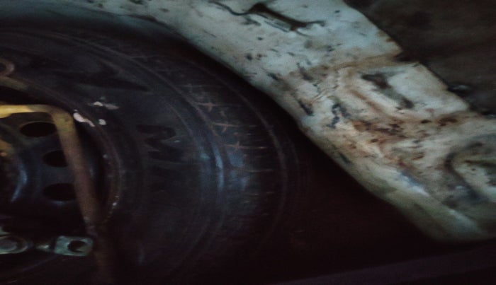 2017 Hyundai Elite i20 ASTA 1.2 (O), Petrol, Manual, 1,69,259 km, tyre