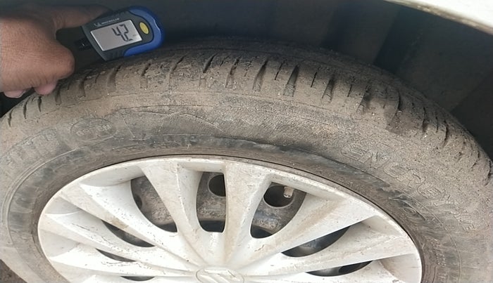 2016 Maruti Ciaz VXI+, Petrol, Manual, 1,18,020 km, tyre