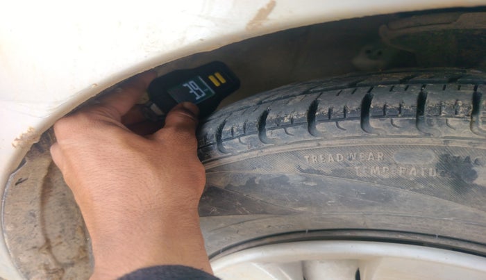 2012 Hyundai i10 ERA 1.1, Petrol, Manual, 93,017 km, tyre