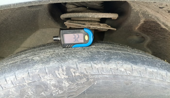 2018 BMW X1 sDrive 20d Expedition, Diesel, Automatic, 1,07,915 km, tyre