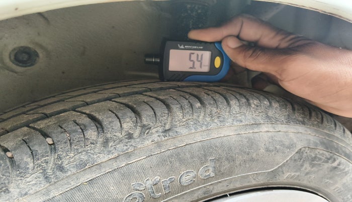 2017 Maruti Celerio ZXI, Petrol, Manual, 83,543 km, tyre