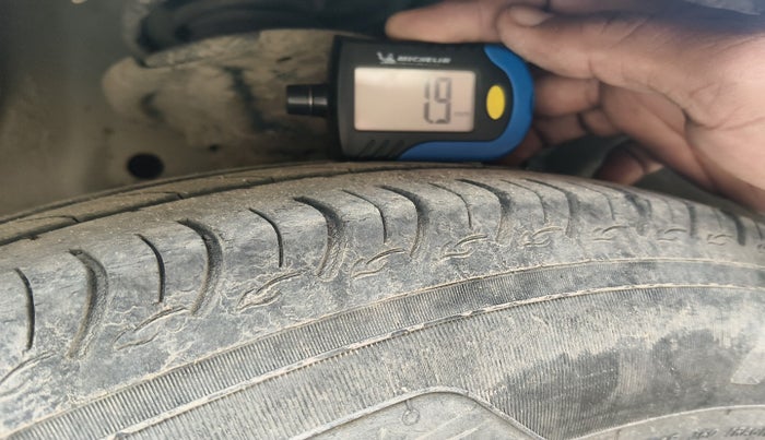 2017 Maruti Celerio ZXI, Petrol, Manual, 83,543 km, tyre