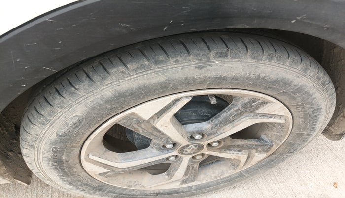 2019 Hyundai Creta SX 1.6 PETROL, Petrol, Manual, 30,274 km, tyre