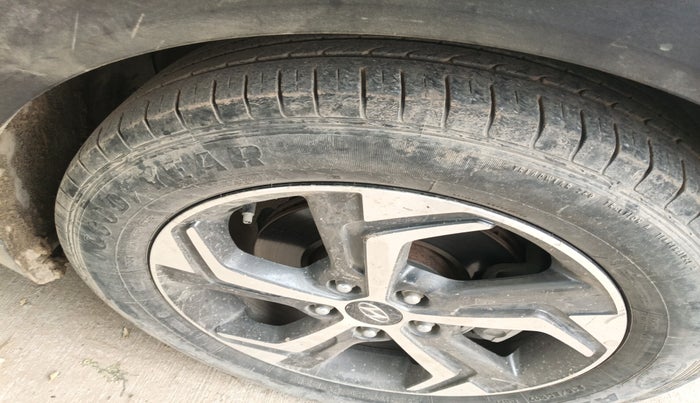 2019 Hyundai Creta SX 1.6 PETROL, Petrol, Manual, 30,274 km, tyre