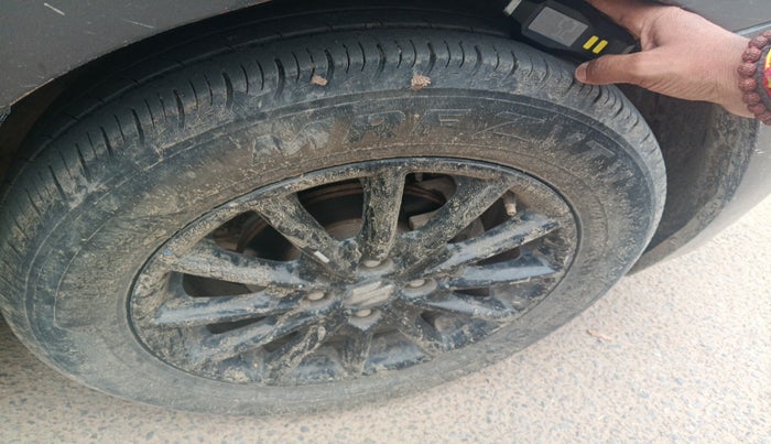 2017 Maruti Baleno DELTA DIESEL 1.3, Diesel, Manual, 1,55,570 km, tyre