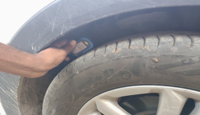 2017 Hyundai Creta E PLUS 1.4 DIESEL, Diesel, Manual, 1,68,627 km, tyre