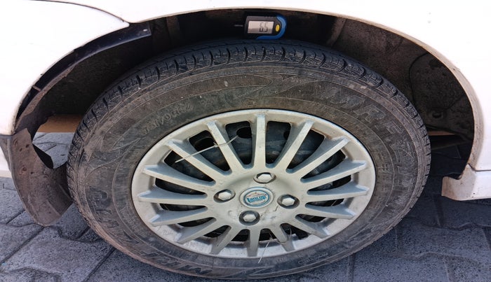 2010 Tata Indigo CS LS TDI, Diesel, Manual, 1,51,653 km, tyre