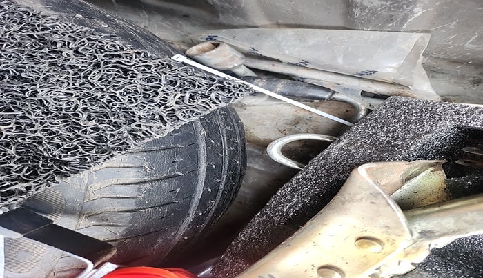 2016 Renault Scala RXL DIESEL, Diesel, Manual, 67,861 km, tyre