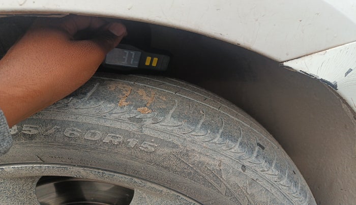 2012 Skoda Rapid AMBITION 1.6 TDI CR MT, Diesel, Manual, 1,47,666 km, tyre