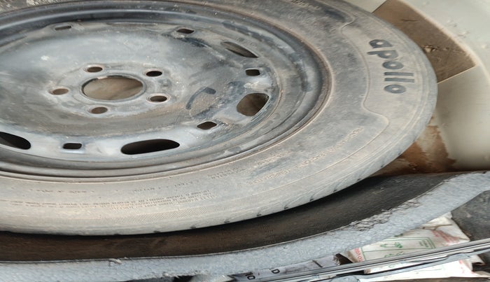 2012 Skoda Rapid AMBITION 1.6 TDI CR MT, Diesel, Manual, 1,47,666 km, tyre