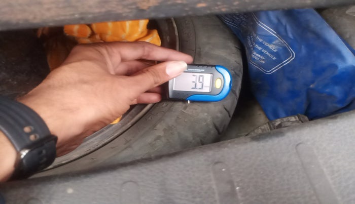 2017 Maruti Wagon R 1.0 VXI, Petrol, Manual, 72,217 km, tyre