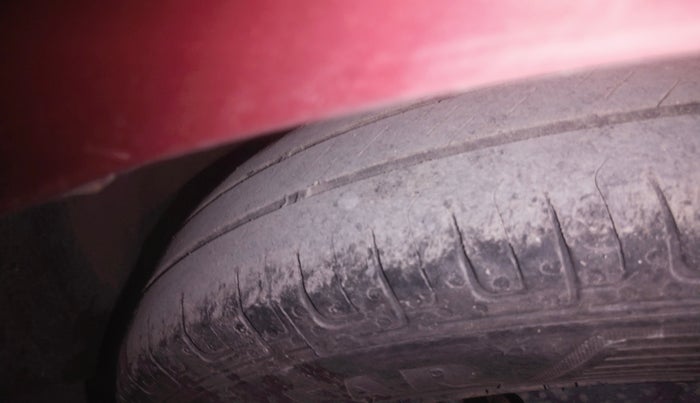 2017 Datsun Go T, Petrol, Manual, 69,169 km, tyre