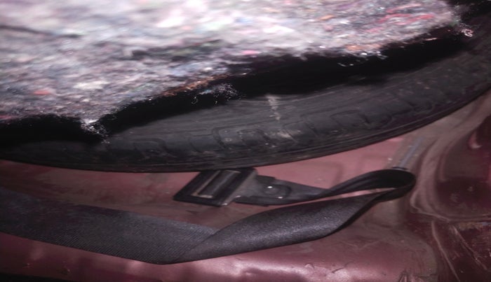 2017 Datsun Go T, Petrol, Manual, 69,169 km, tyre