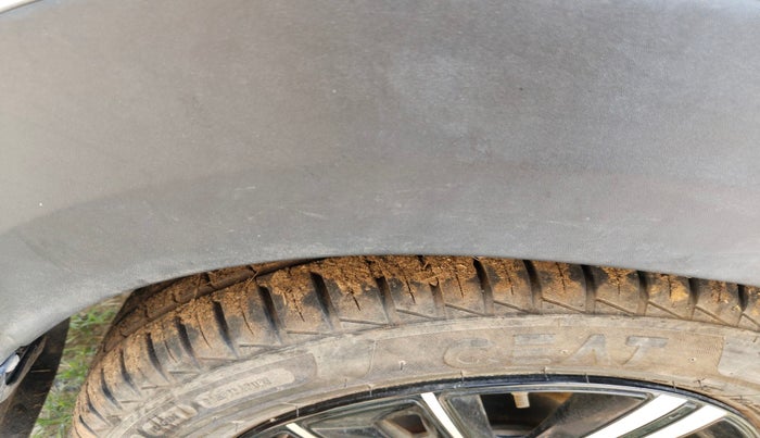 2024 Renault Kwid CLIMBER MT 1.0, Petrol, Manual, 8,795 km, tyre