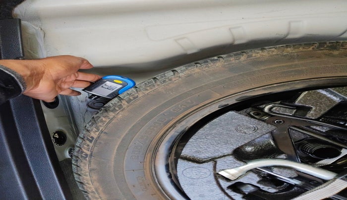 2018 Skoda Octavia L&K 1.8 TSI AT, Petrol, Automatic, 97,350 km, tyre