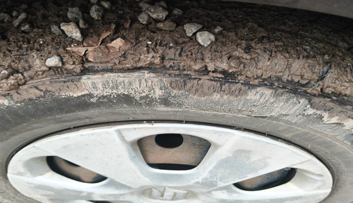 2014 Maruti Ritz VXI, Petrol, Manual, 50,200 km, tyre