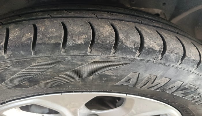 2017 Ford Figo Aspire TITANIUM1.5 DIESEL, Diesel, Manual, 2,00,326 km, tyre