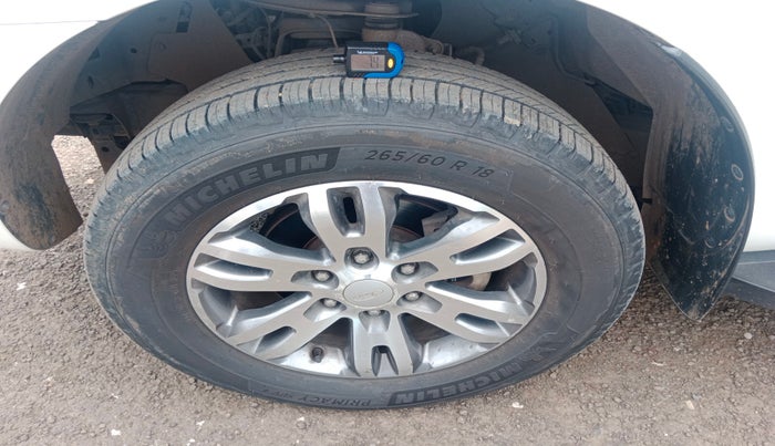 2017 Ford Endeavour TITANIUM 3.2 4X4 AT, Diesel, Automatic, 1,45,683 km, tyre